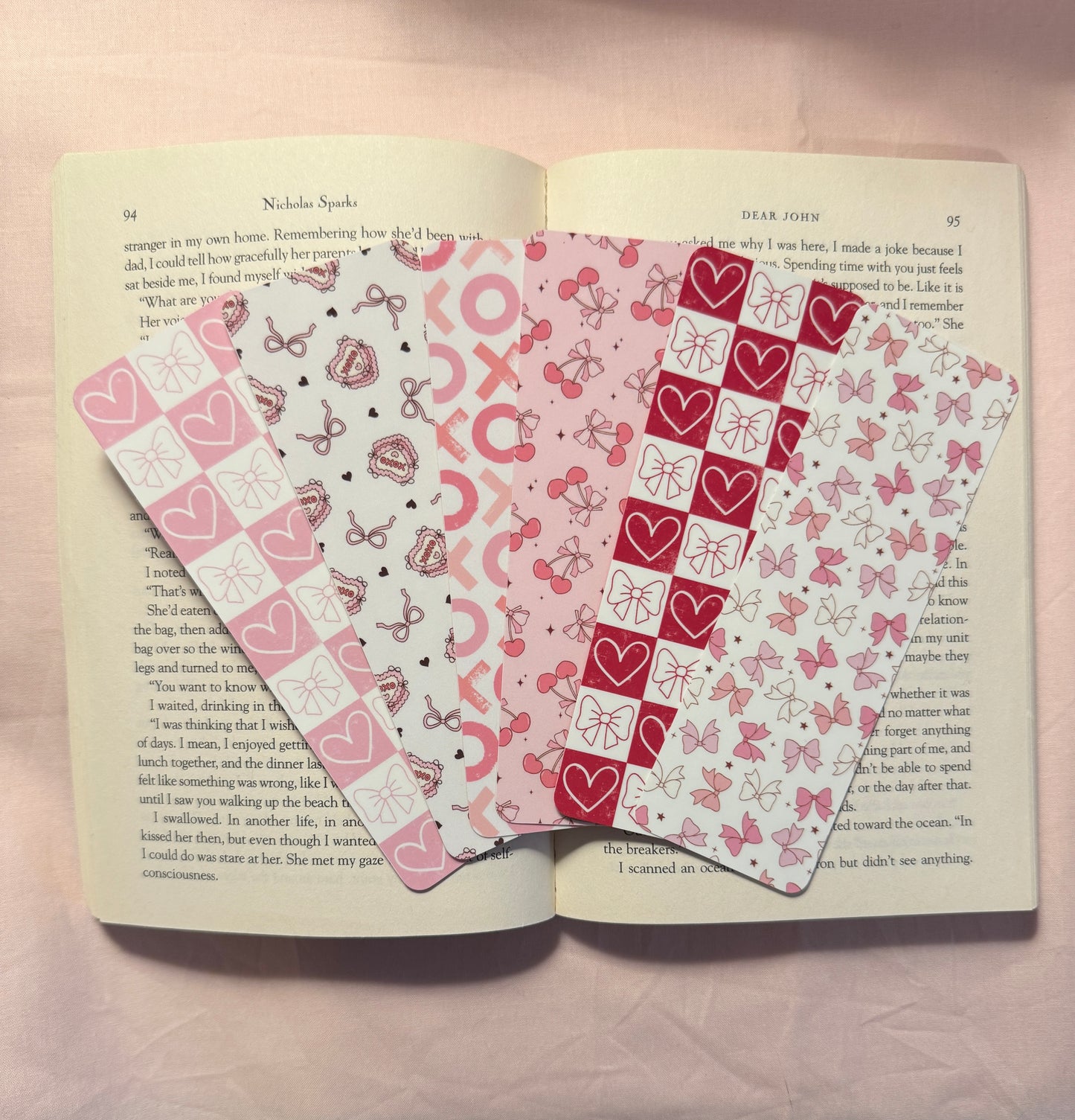Valentines Bookmarks with pink and red hearts and bows