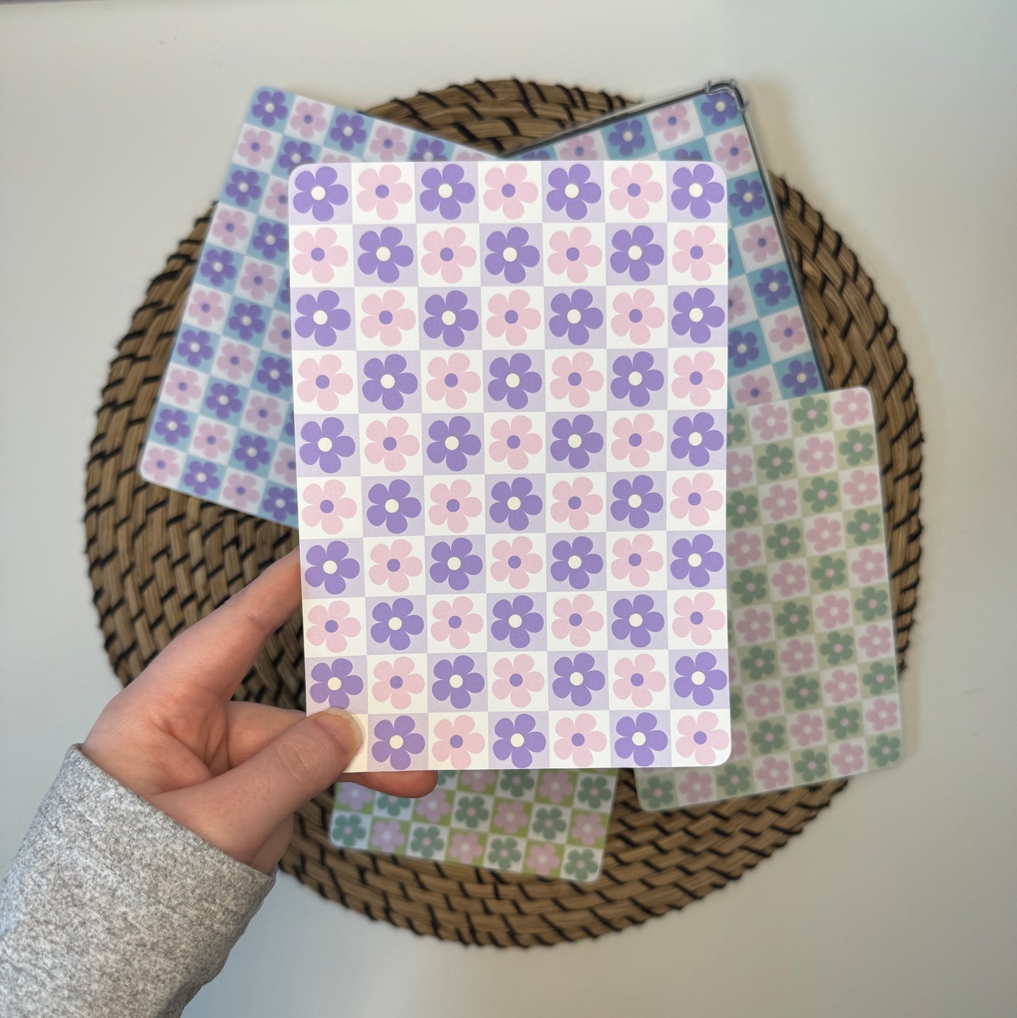 Light Purple and Pink Checkerboard Floral Insert